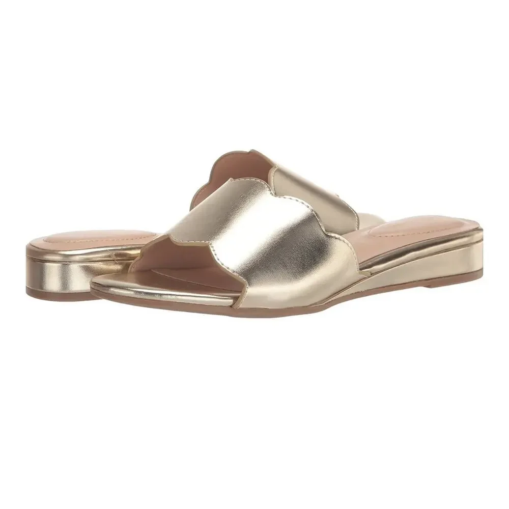 Bandolino Womens Kayla Slide Flat Sandals Shoes Platino Gold Size 6.5 M